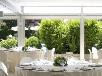 Hotel - Eur Parco Dei Medici By Ihg 4*